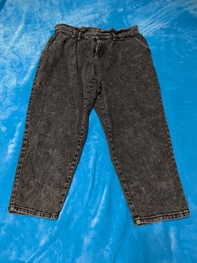 🖤 High-Waisted Black Denim Pants 🖤